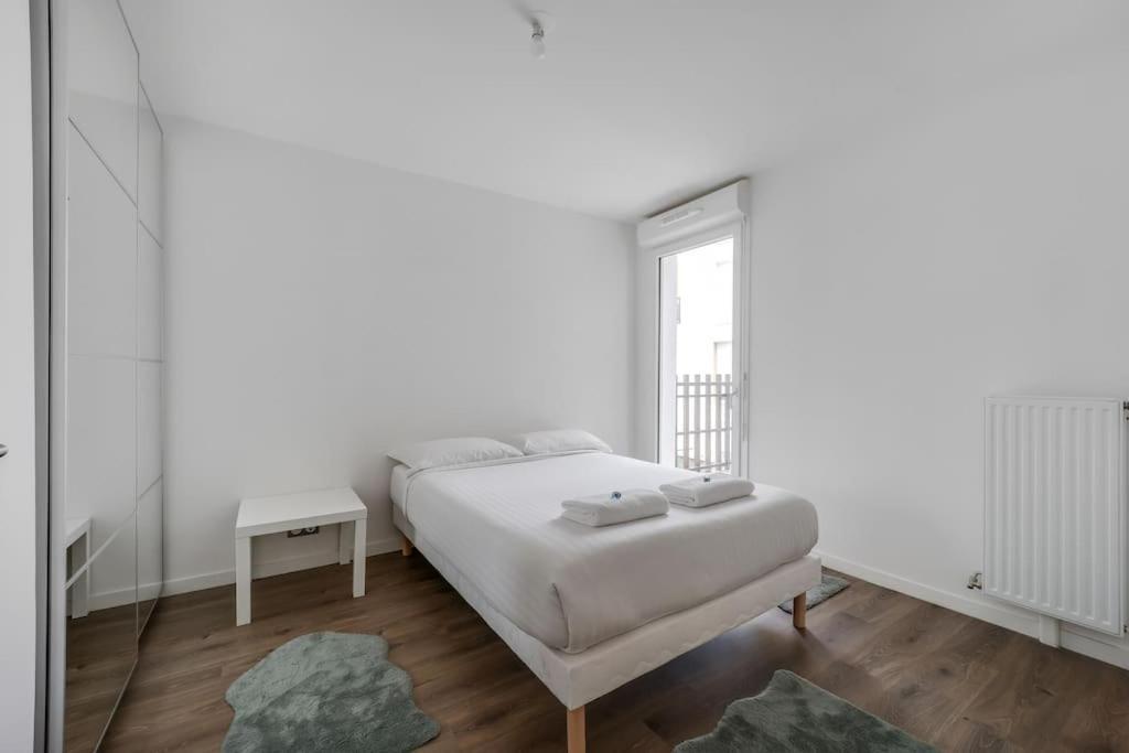 Апартаменти Elegance En Banlieue Parisienne Нуазі-ле-Сек Екстер'єр фото
